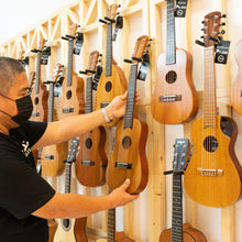 Load image into Gallery viewer, Guitarlele - Wagas Ukes
