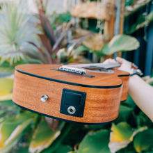 Load image into Gallery viewer, Mini Guitar - Wagas Ukes